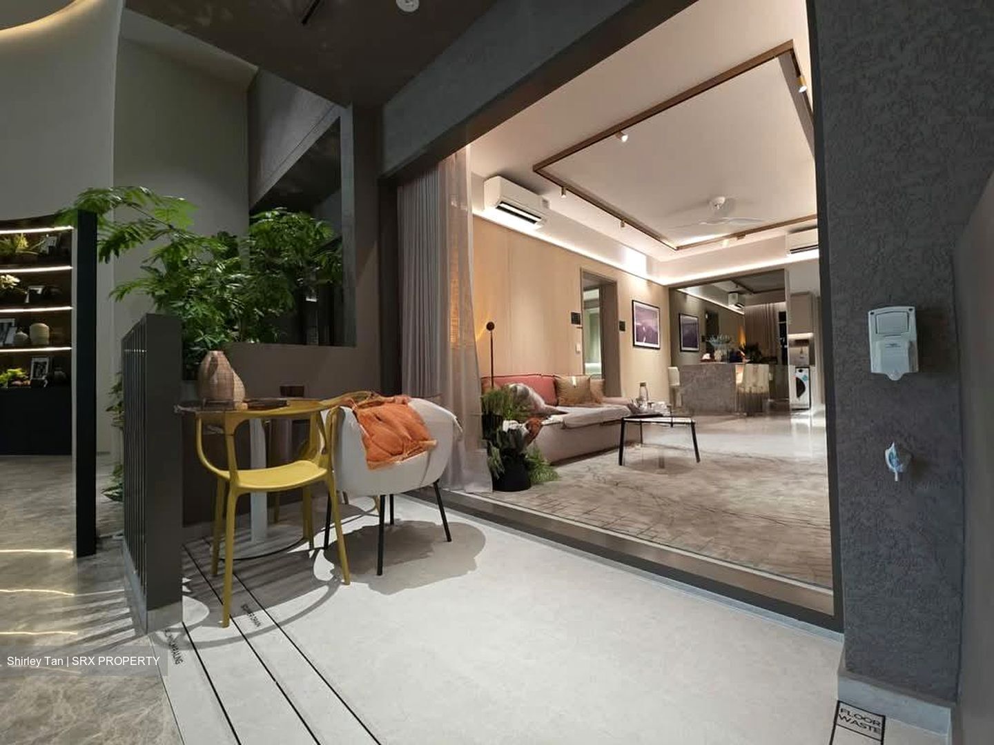 River Modern (D9), Apartment #528465411